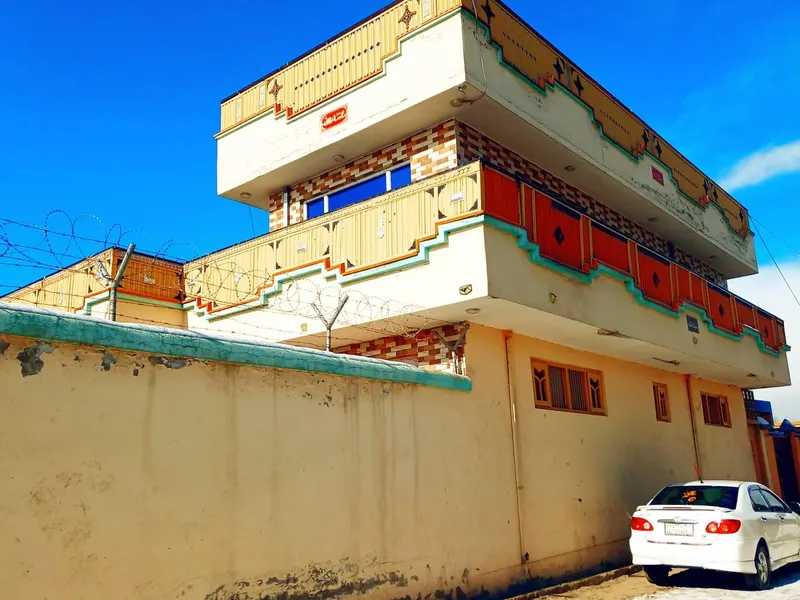 2-storey house for sale, 400 m² (2)