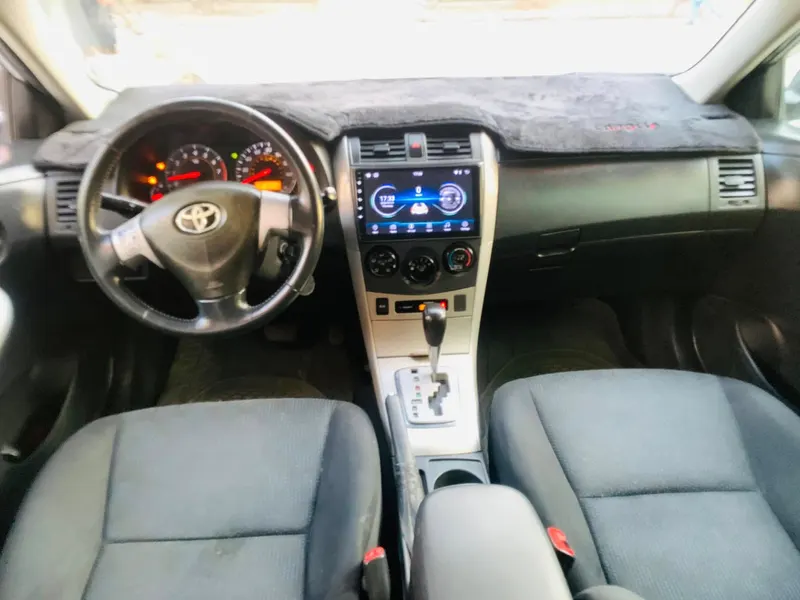 Toyota Corolla 2010 (4)