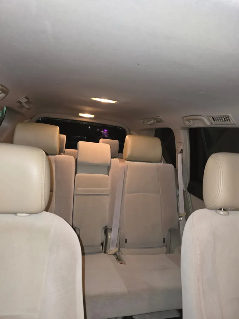 Toyota prado land cruiser 2011 (8)
