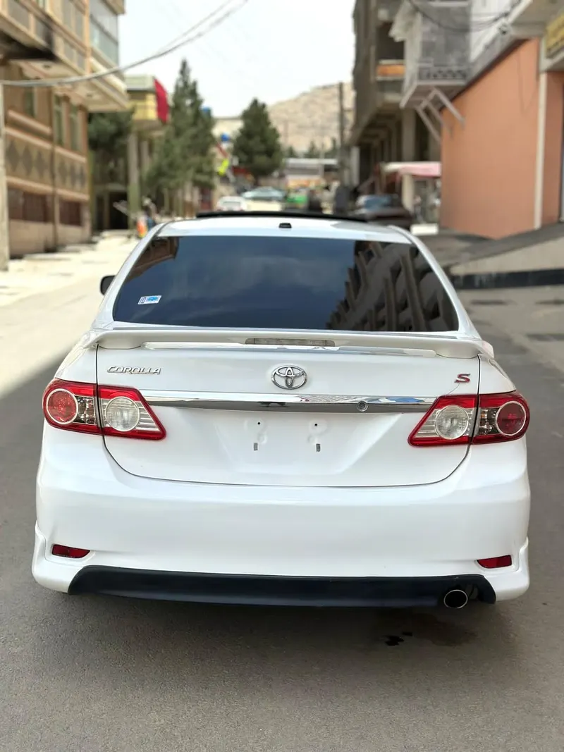 Toyota Corolla 2012 (3)