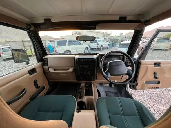Car For Sale 2000 (4)