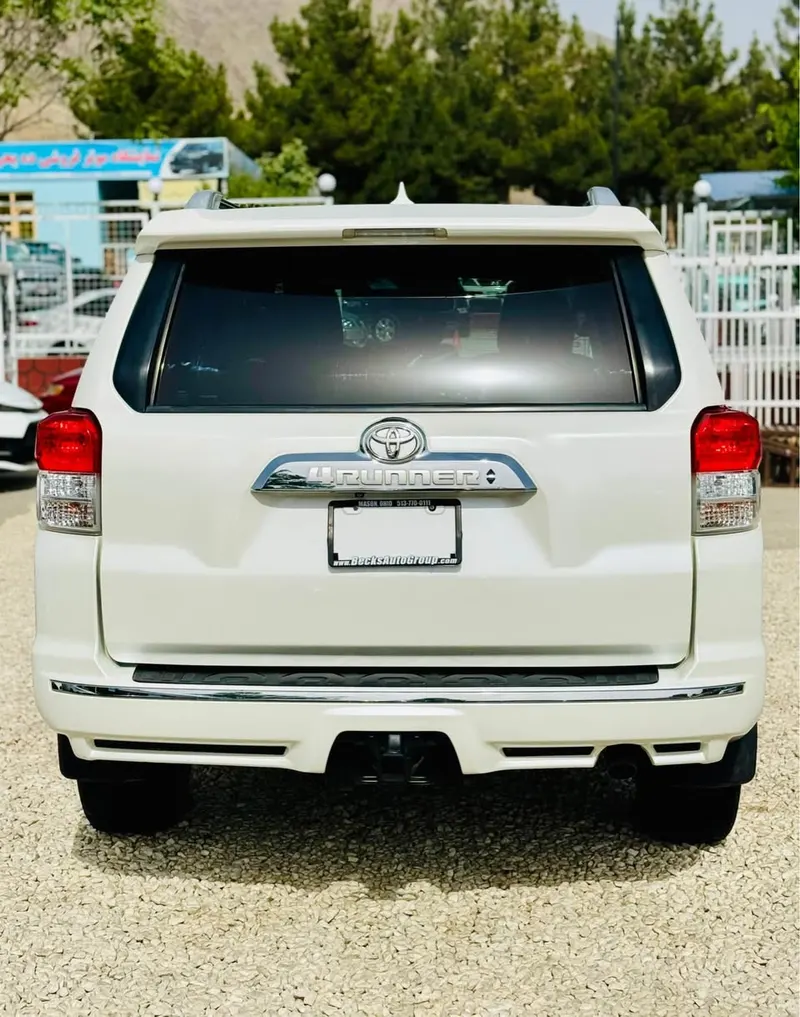 Toyota 4 Runner 2012 (2)