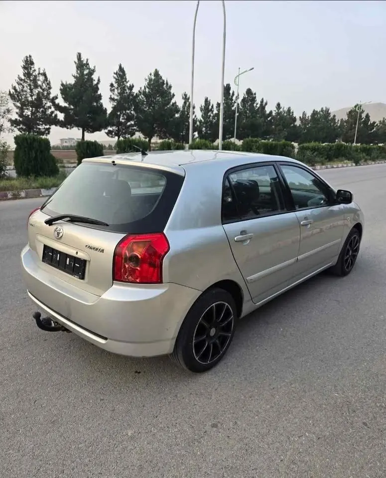 Toyota Runix 2007 (3)
