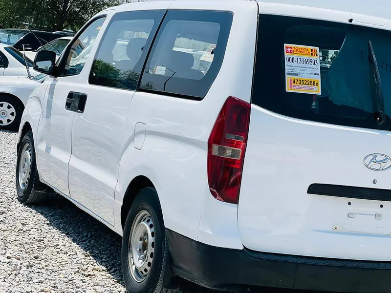 Hyundai 2010 (3)