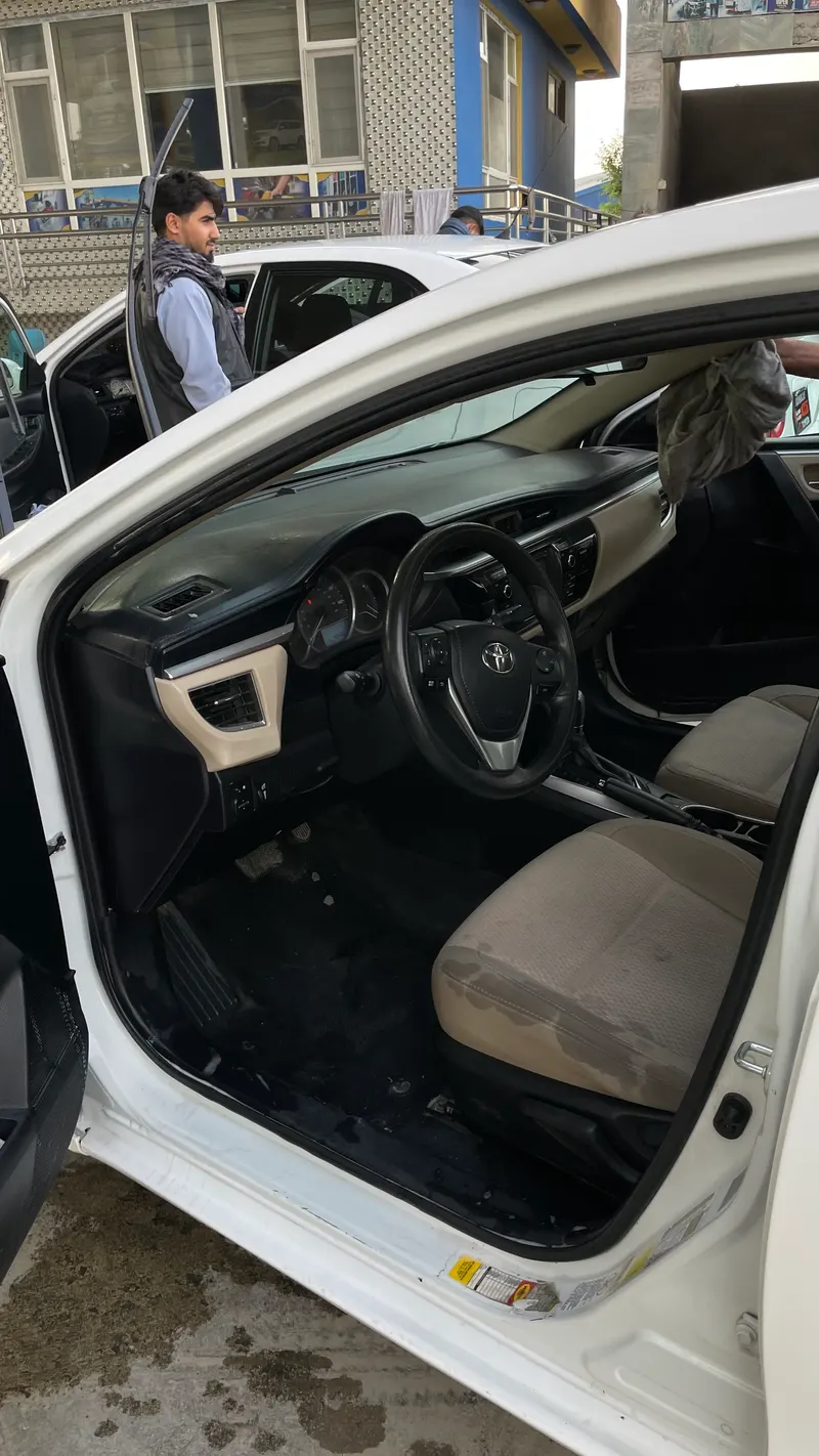 Corolla 2015 LE+Sport (4)