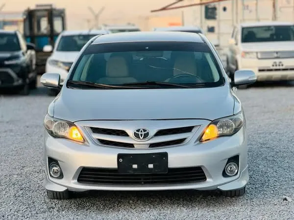 Toyota Corolla LE 2012 (2)
