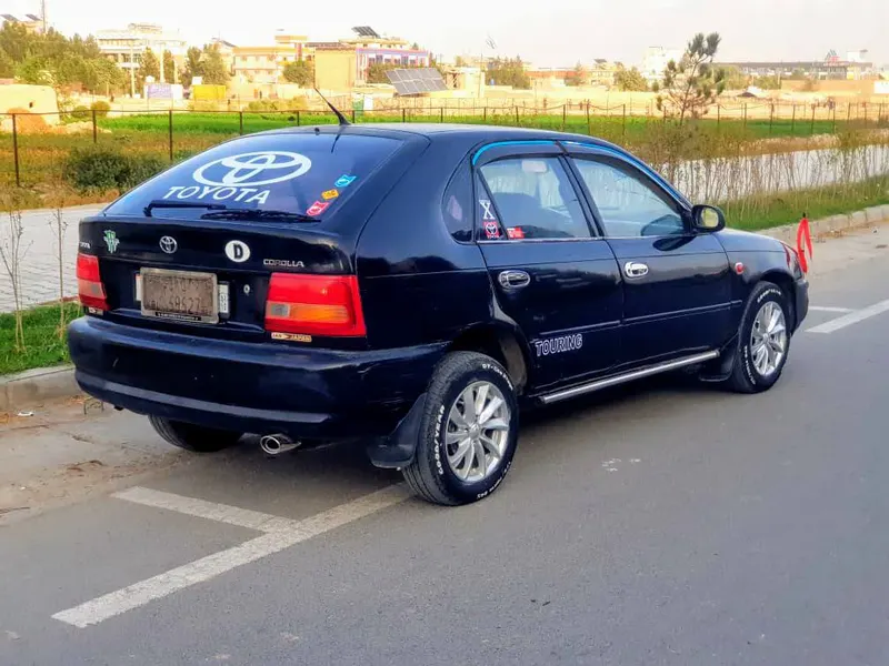 Toyota Corolla 1992 (3)