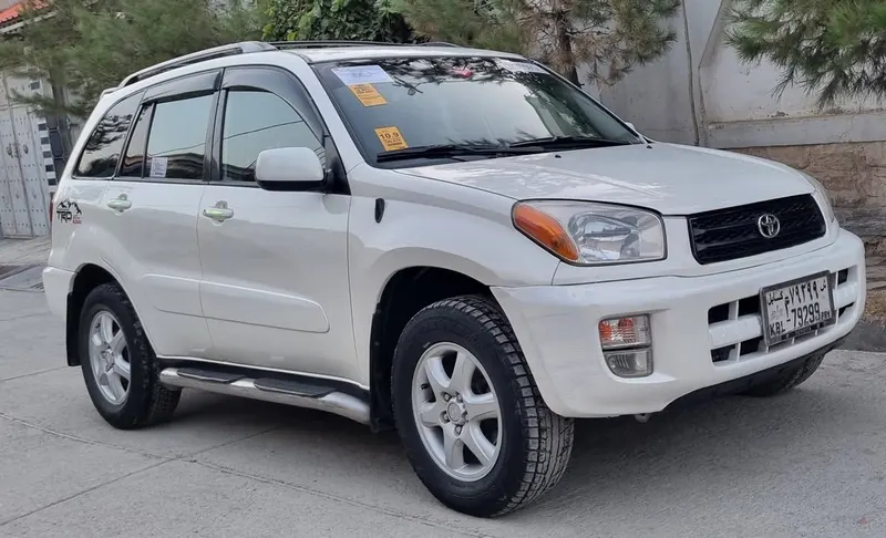 تویوتا RAV4 2001 (2)