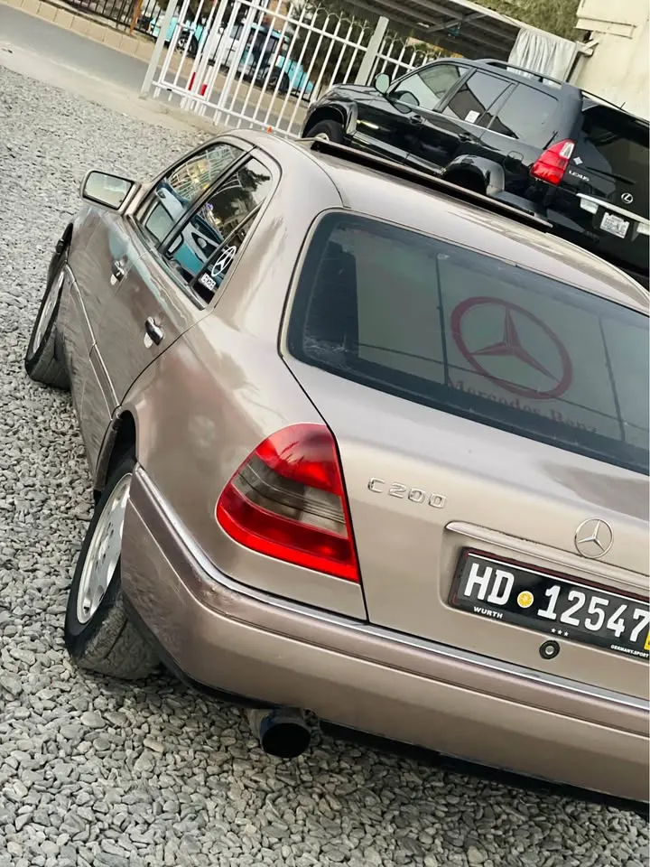 Mercedes-Benz 1994 (3)