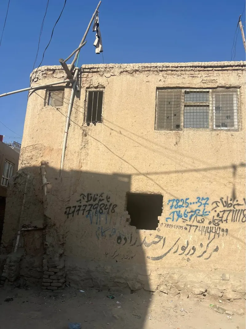 3-storey house for sale, 8 rooms, 200 m² (2)