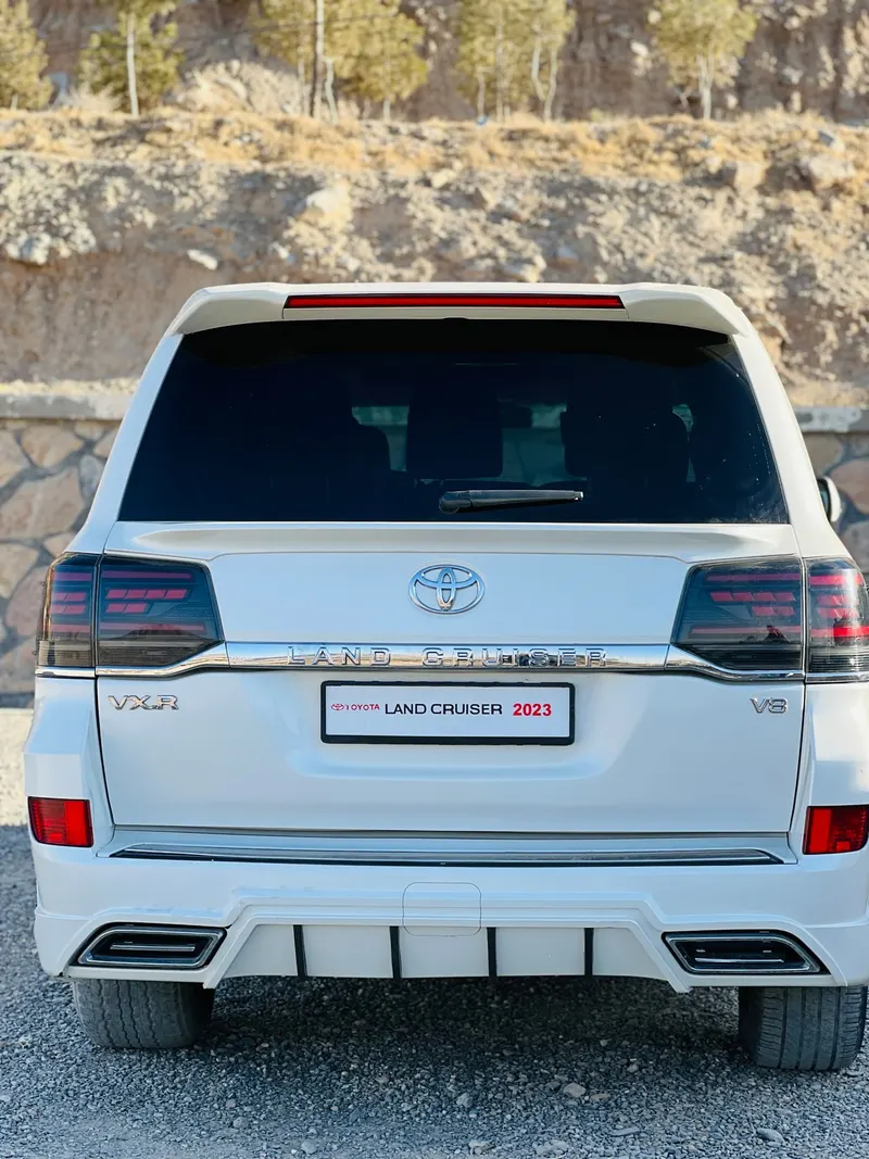 Toyota Land Cruiser 2008 (1)