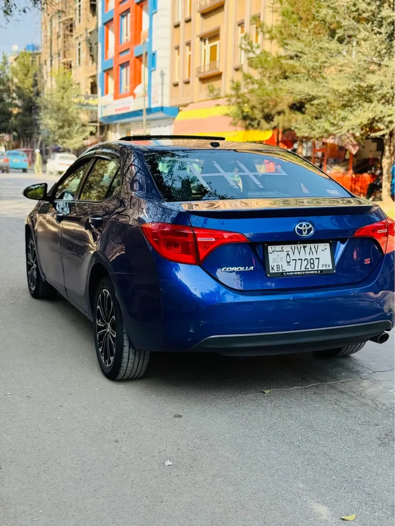 Toyota Corolla 2016 (3)