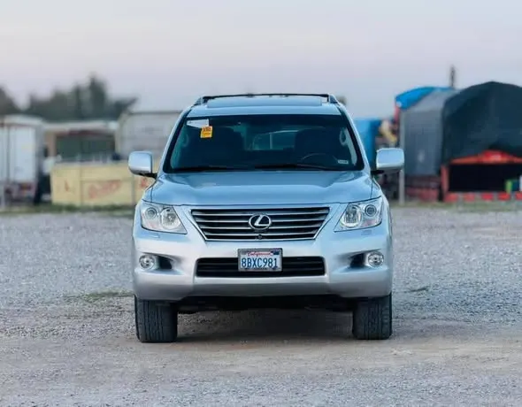 Lexus 570 2009 (2)