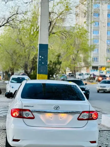 Toyota Corolla 2013 (3)