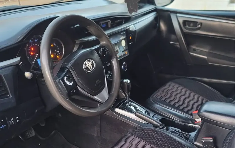 Toyota Corolla 2014 (4)