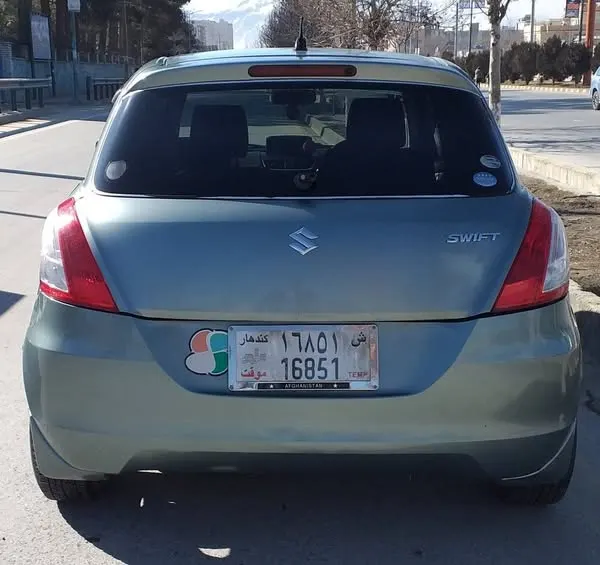 Suzuki Swift 2011 (3)