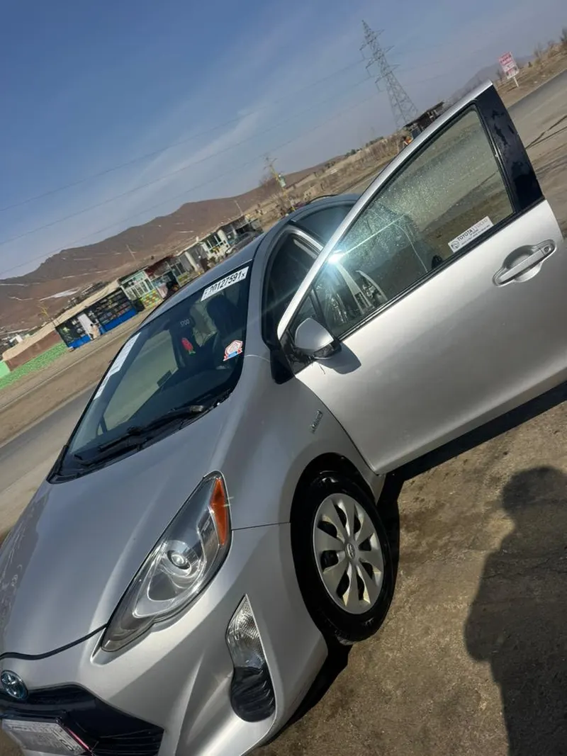 Toyota Prius C 2026 (4)