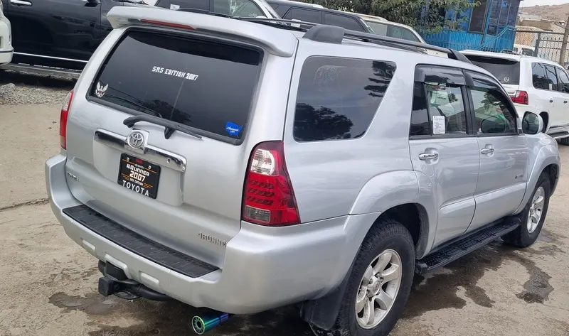 Toyota 4Runner 2007 (4)