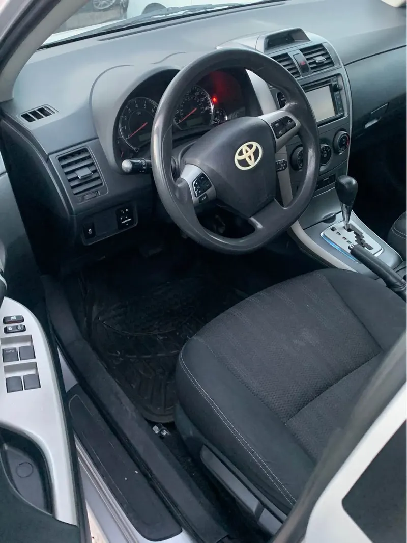 Toyota Corolla 2013 (4)