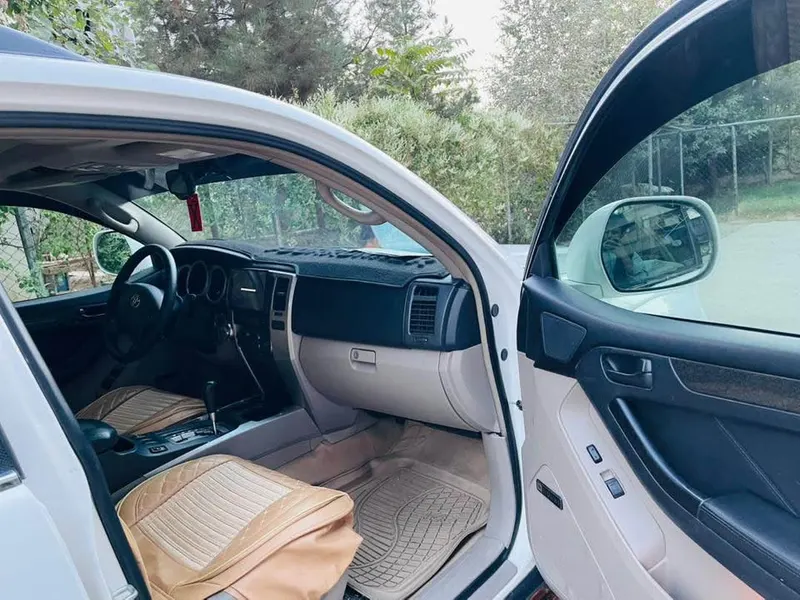 Toyota 4Runner 2005 (4)