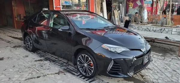 Toyota Corolla 2015 (2)