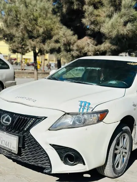 Toyota Camry 2010 (1)