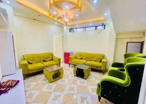 ساختمان سه منزله با دکان‌ها برای فروش، 4 اتاق، 80 m²، شهر نو، ناحیه 10 (2)