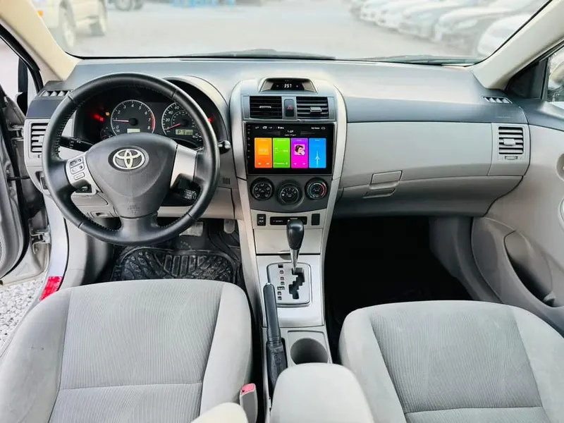 Toyota Corolla LE 2012 (4)