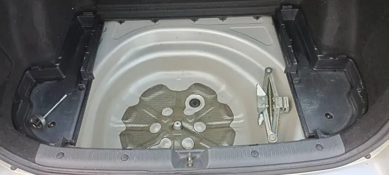 Toyota Fielder 2005 (4)