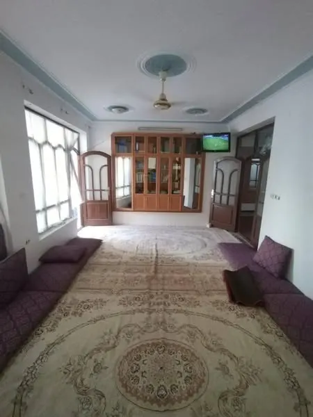 2.5-storey house for rent, Golestan Road (2)