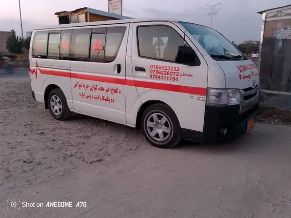 Toyota Hiace 2007 (1)