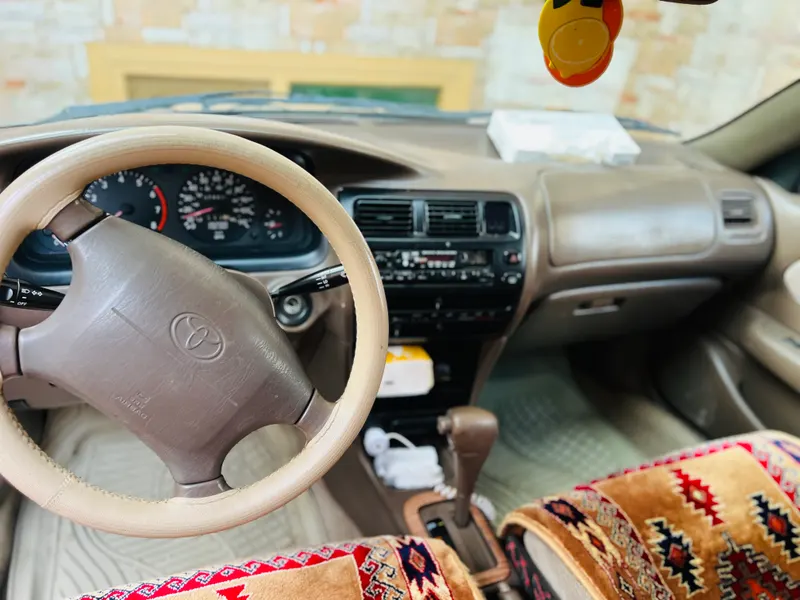 Toyota Corolla (4)