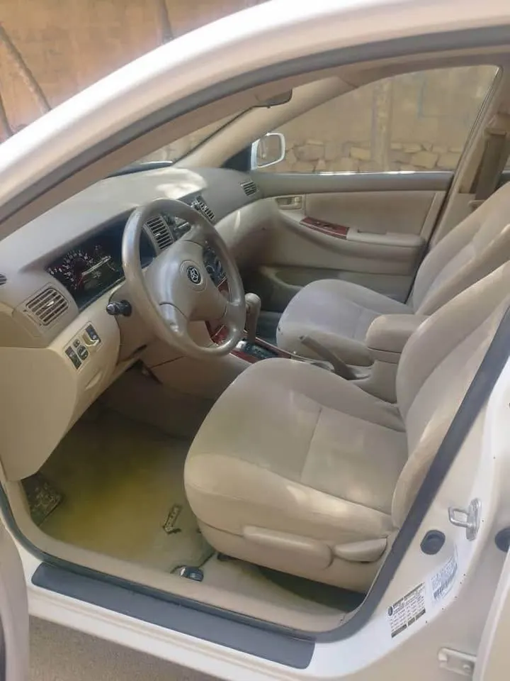 Toyota Corolla 2006 (4)
