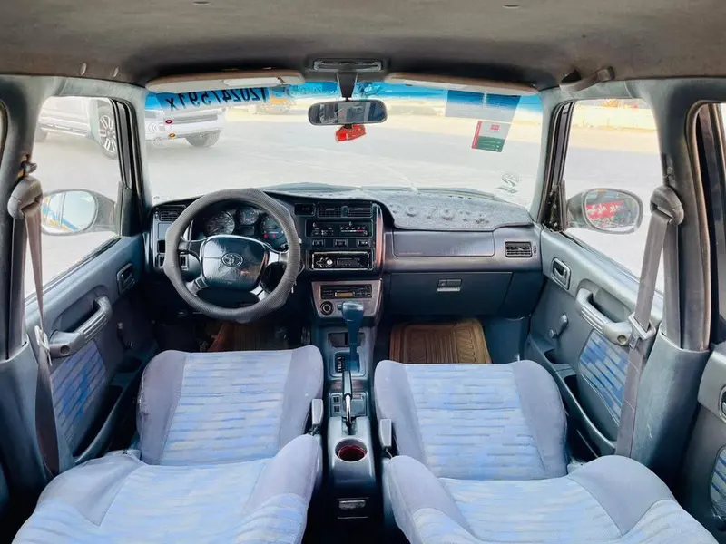 Toyota RAV4 1997 (4)