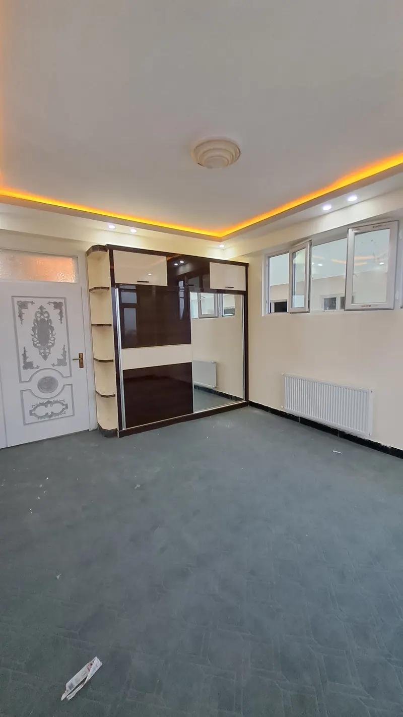 VIP apartment for sale, 3 rooms, 260 m², roof terrace, Khisht-e Hochtief, Kabul (4)
