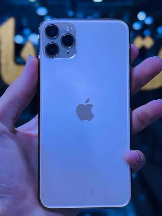 iPhone 11 Pro Max (1)