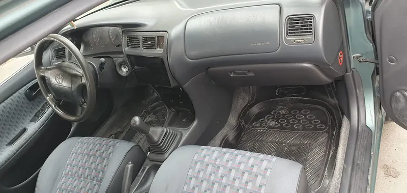 Toyota Fielder 1996 (4)