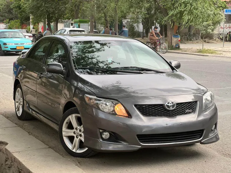 Toyota Corolla 2010 (2)