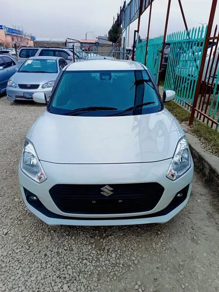 Suzuki Swift 2018 (1)