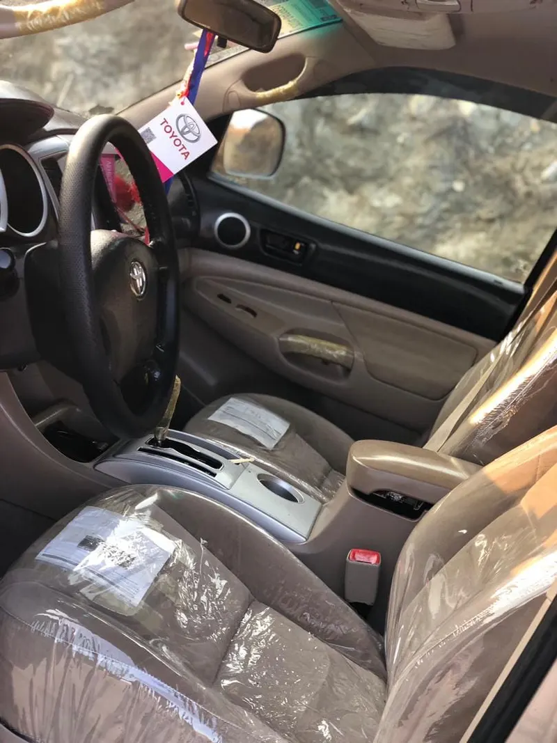 Toyota Hilux 2005 (4)