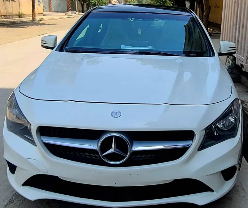 Mercedes-Benz 2015 (1)