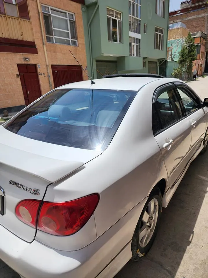 Toyota Corolla 2004 (3)