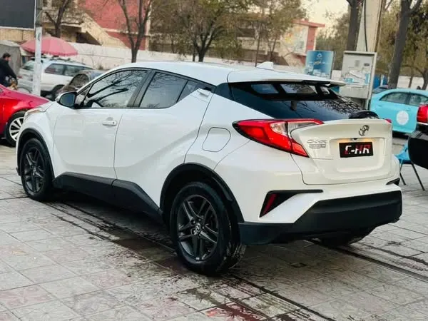 Toyota C-HR 2020 (3)