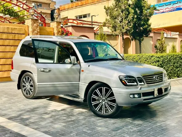 Lexus LX 470 2006 (2)
