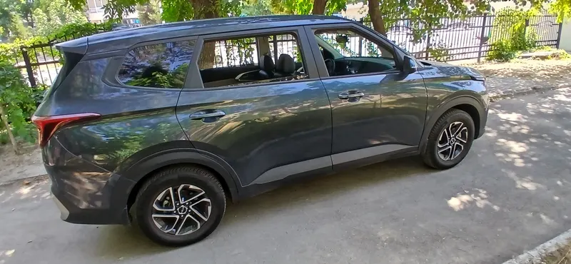 Kia carens 2024 (3)