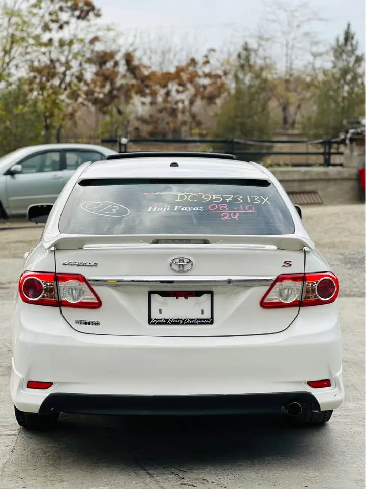 Toyota Corolla 2013 (3)