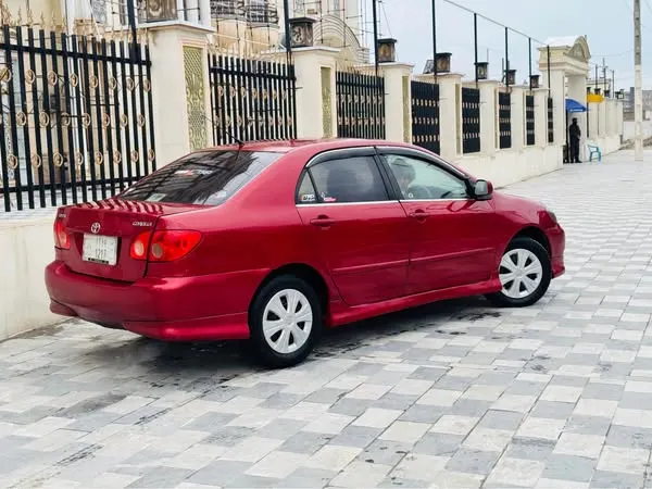 Toyota Corolla 2005 (3)