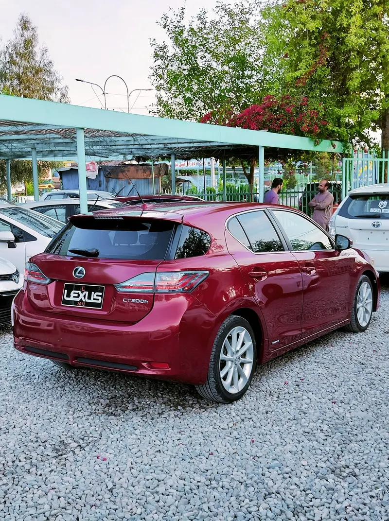 Lexus CT200 2012 (3)