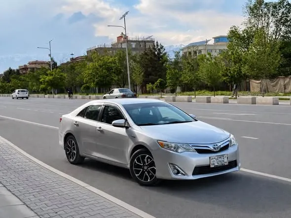 Toyota Camry Hybrid 2012 (1)