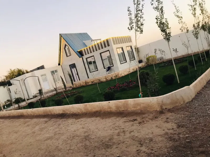 Corner plot with house for sale, Bulandshahi, Hashemi Road, Herat (2)